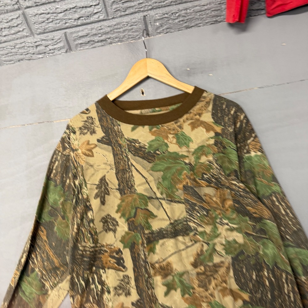 Vintage Camouflage Long Sleeve Pocket T-Shirt Mens Brown Green Real Tree Camo